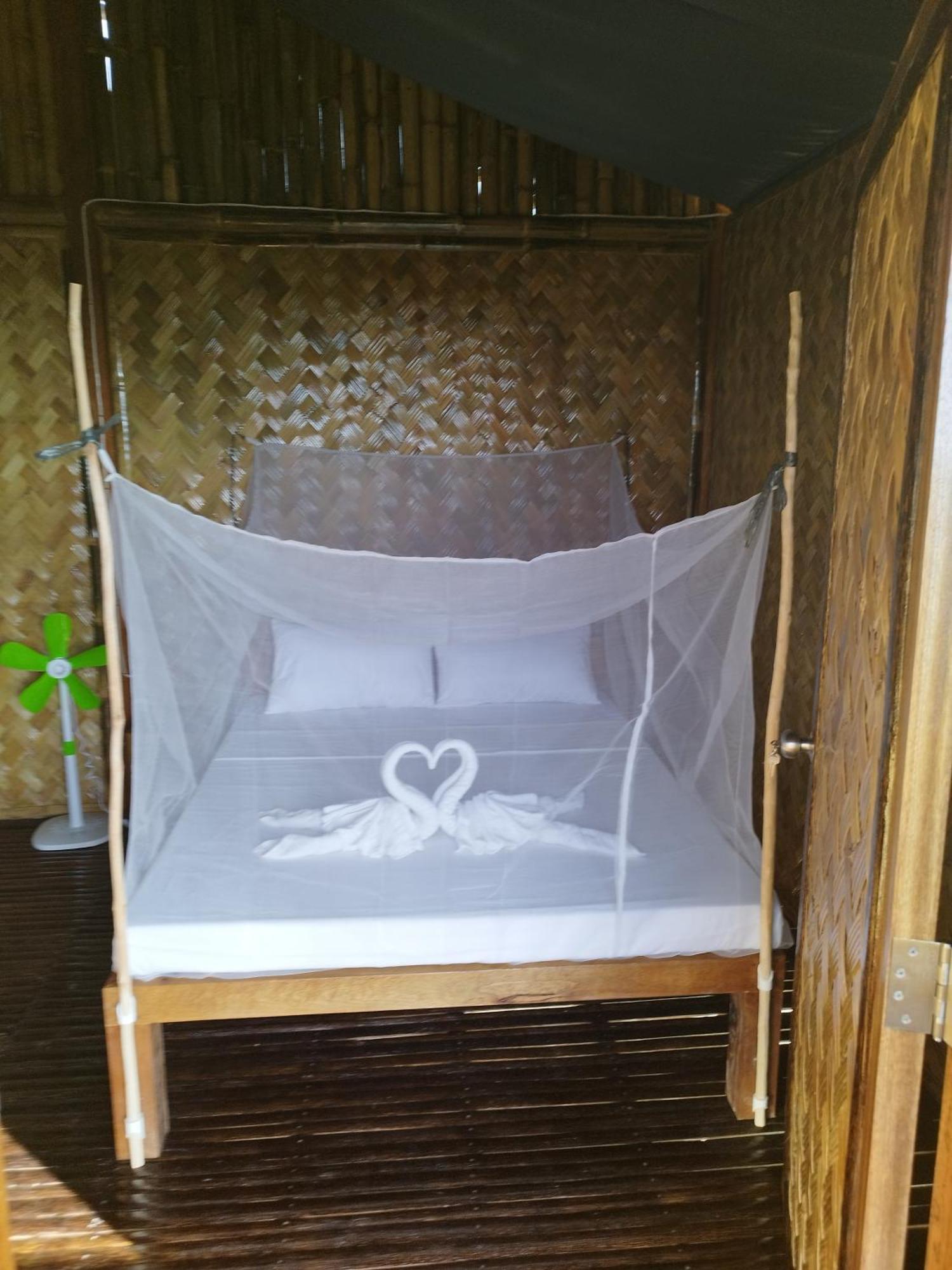 Ocean Green Eco Lodge Puerto Princesa Luaran gambar